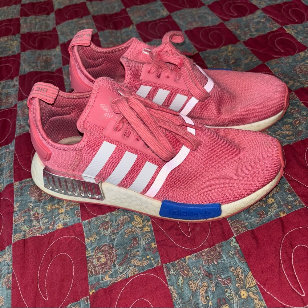 Adidas NMD_R1 Rare color